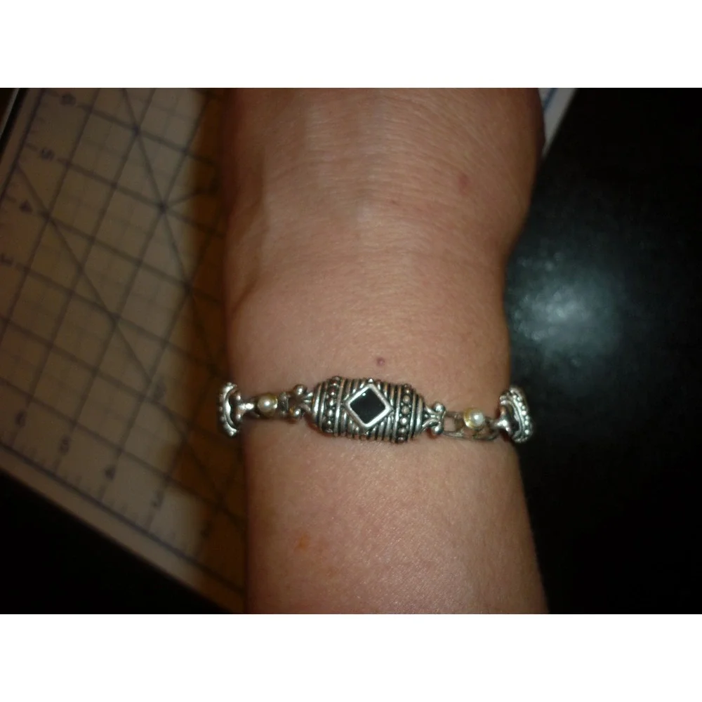 Vintage Magnetic Link Bracelet Silver Tone Black Onyx Faux Pearl 8 Inch Boho